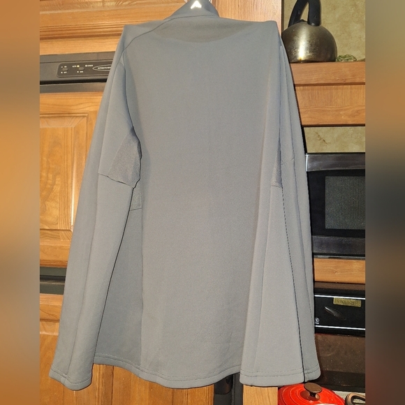 Antigua Official NBA Biston Celtic Women's Gray Jacket with Embroidered Logo - Picture 10 of 10